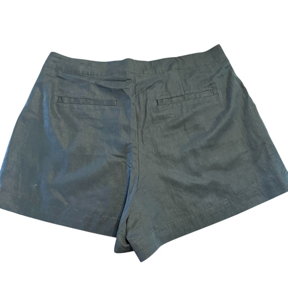 Gap Women’s NEW black pleated shorts, tencil, high waisted, Size 16 - Picture 6 of 7